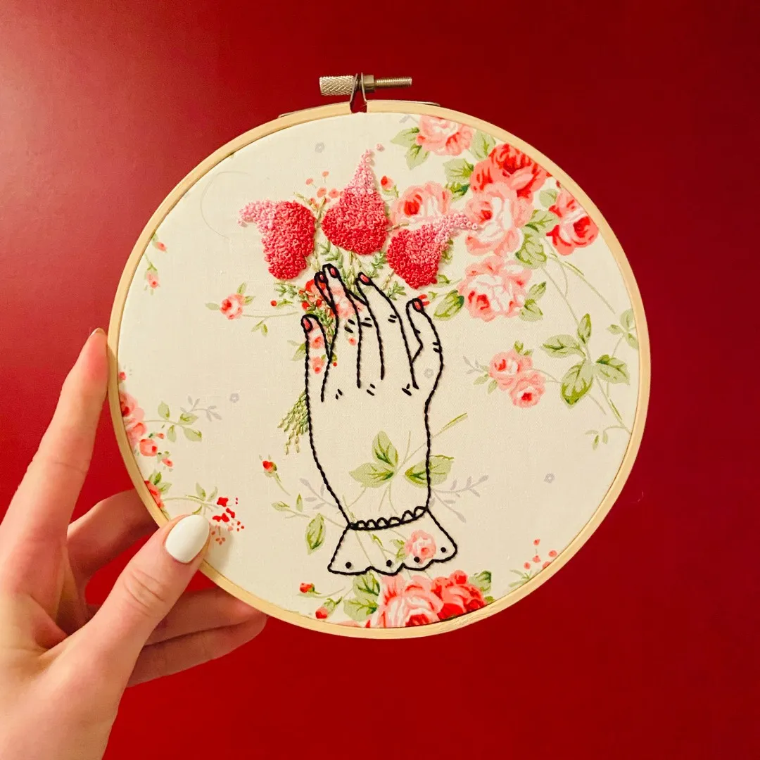 Hand + flowers Embroidery photo 1