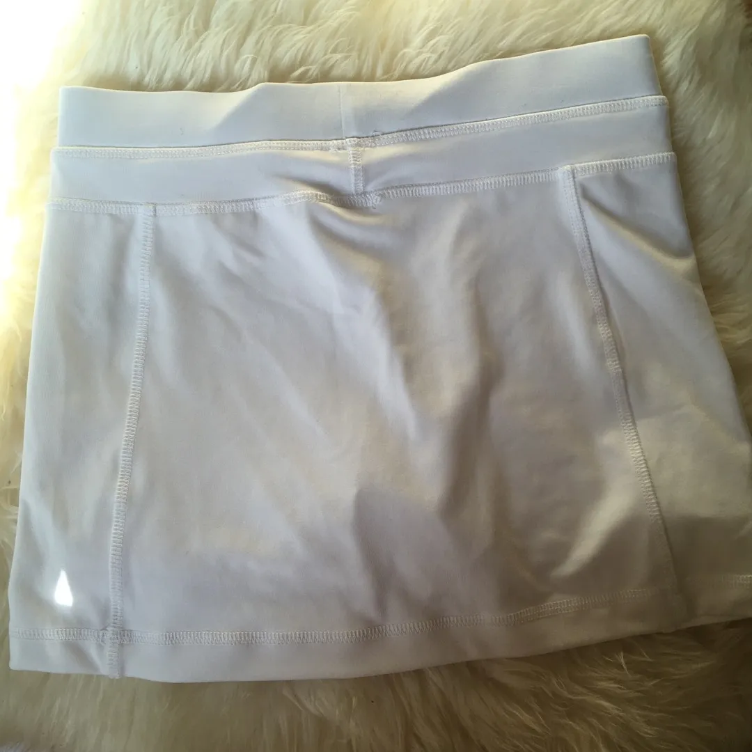 Joe Fresh White Athletic Tennis Skirt (Shorts Underneath) photo 5
