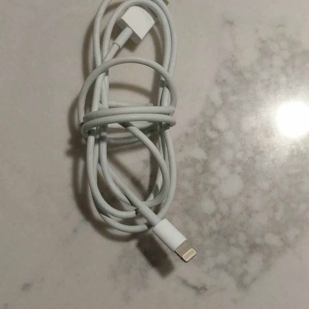 Free Iphone Cables photo 1