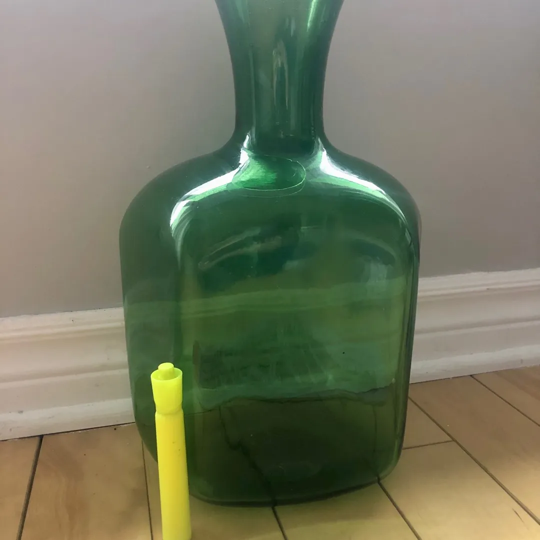Green Vase photo 1