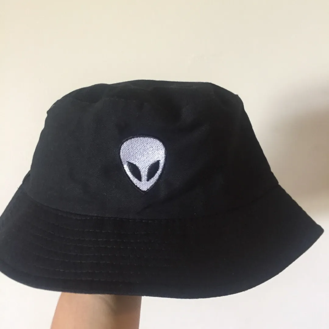 Alien Bucket Hat photo 1