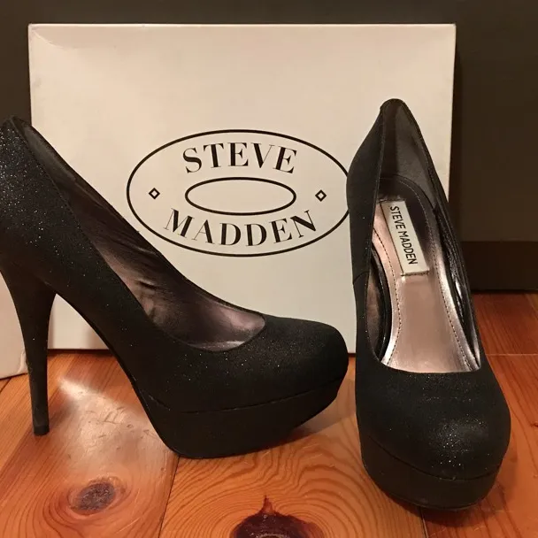 Black Glittery Steve Madden Heels - Size 8 photo 1