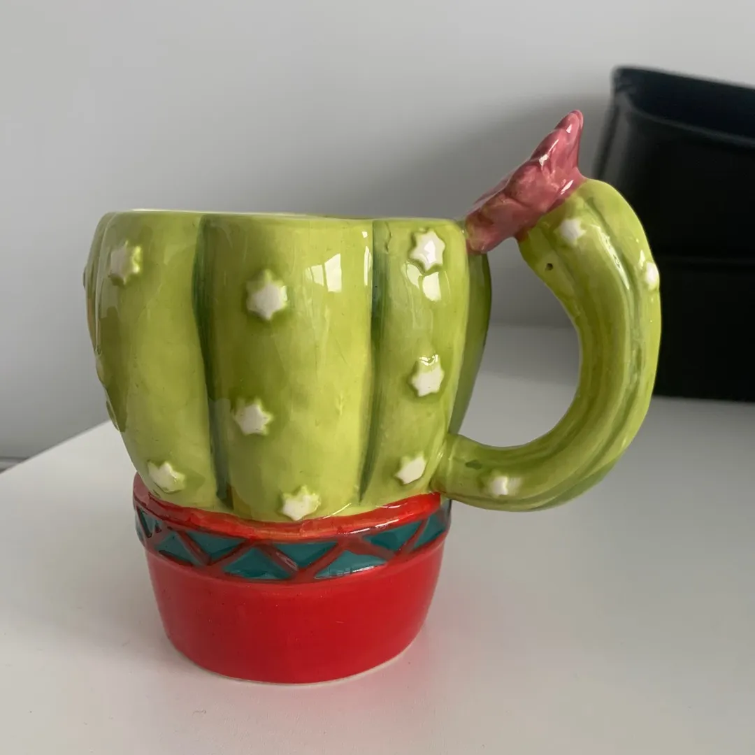 Cute cactus mug photo 1