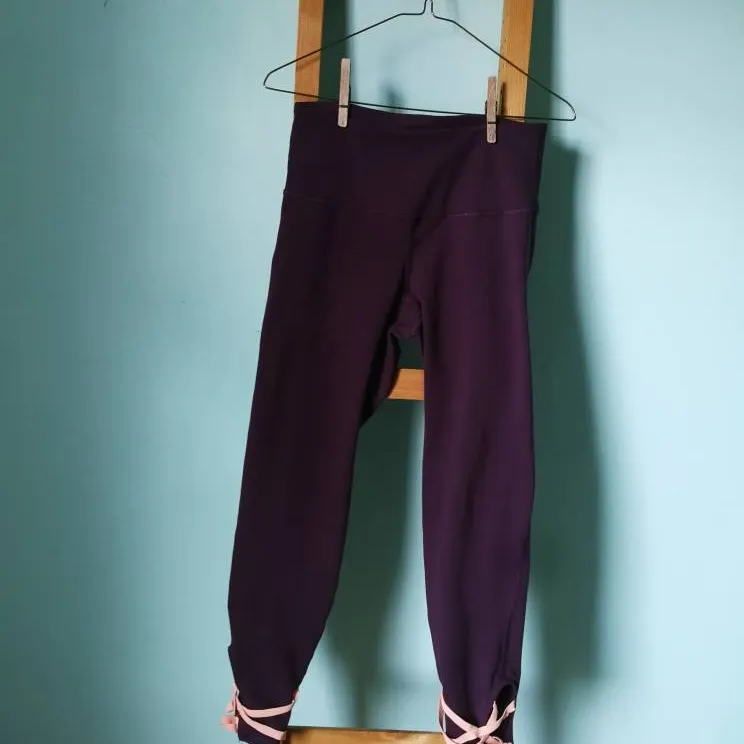 dark purple with pink elastics old navy athletic leggings size m photo 1