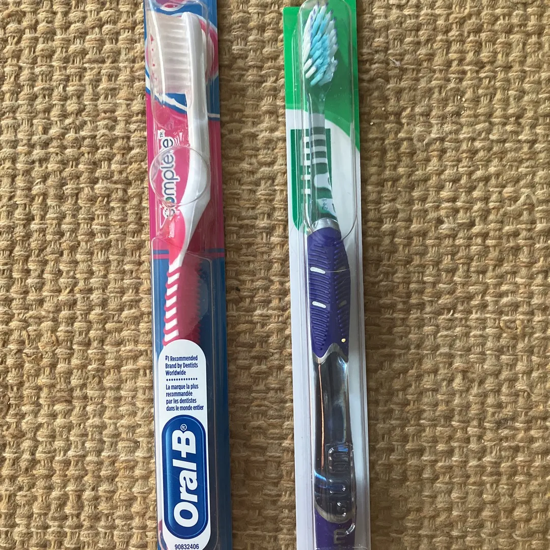 Toothbrushes photo 1