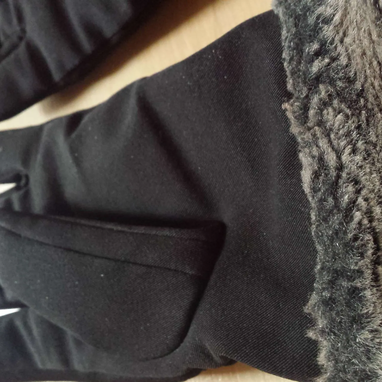Winter Gear - Mitts, leg warmers, stockings photo 3