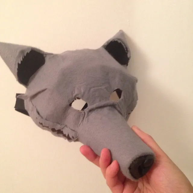 DIY Wolf Mask (papier mache + felt) photo 1