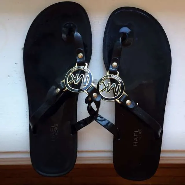 Michael Kors Sandals/flip Flops photo 1