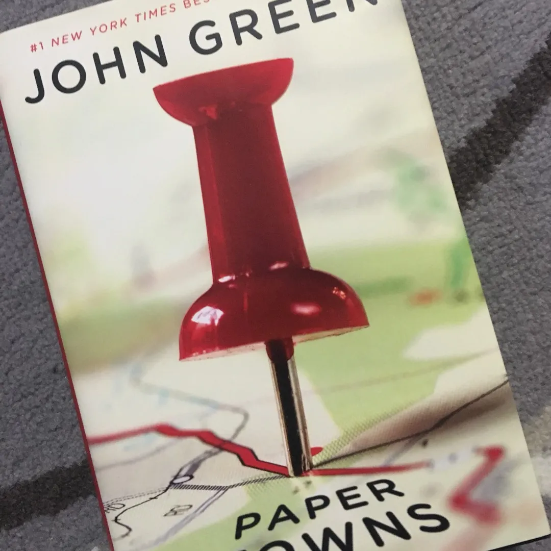 Paper Towns By John Green photo 1