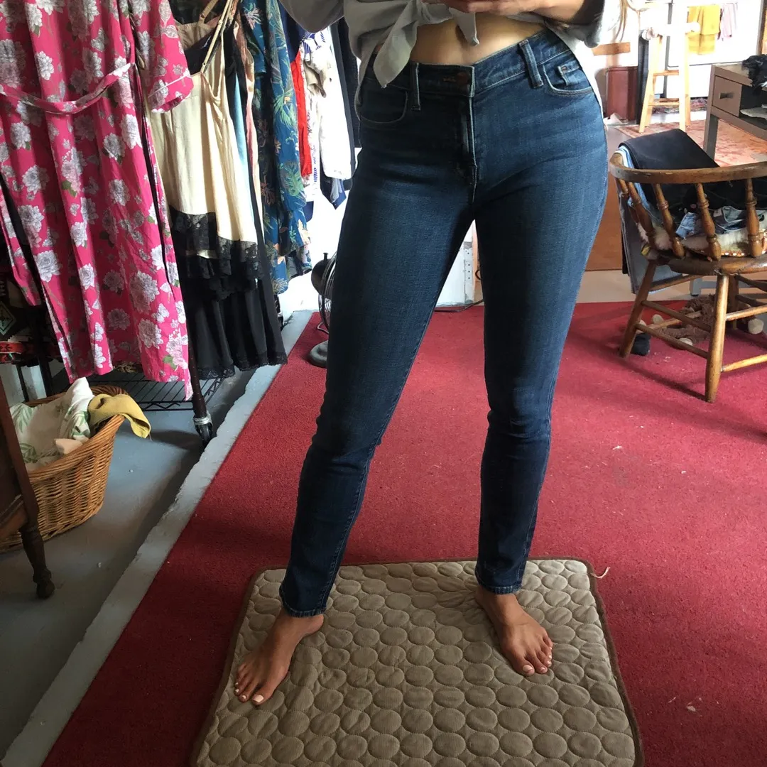 These jeans photo 2