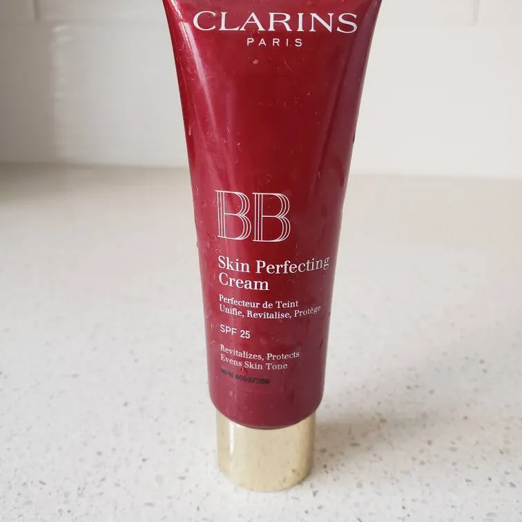 Clarins BB Skin Perfecting Cream SPF 25 - 00 Fair photo 1