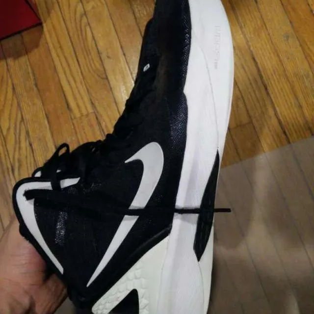 Nike Hyperdunk Basketball Shoes Size 12.5 photo 1