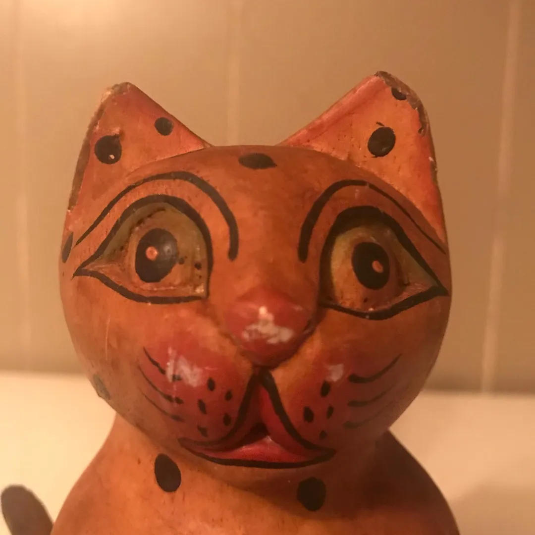 2 Wooden Cats photo 5