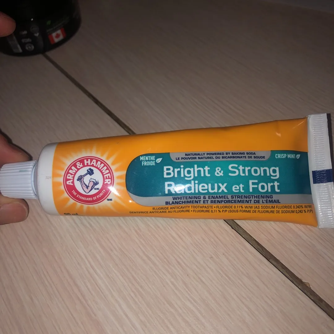 Teeth Brightening Toothpaste - Mint photo 1