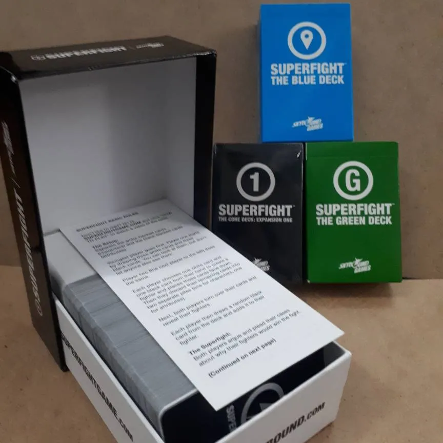 Superfight + 3 Expansion packs! photo 3