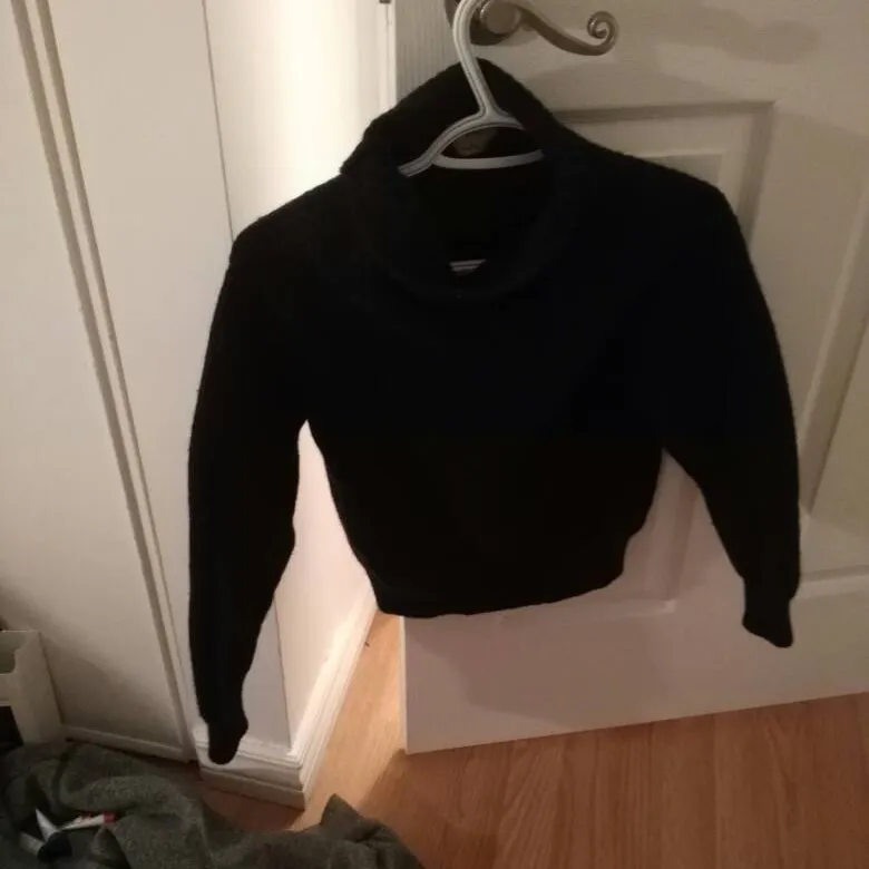 Sweaters For Trade photo 1