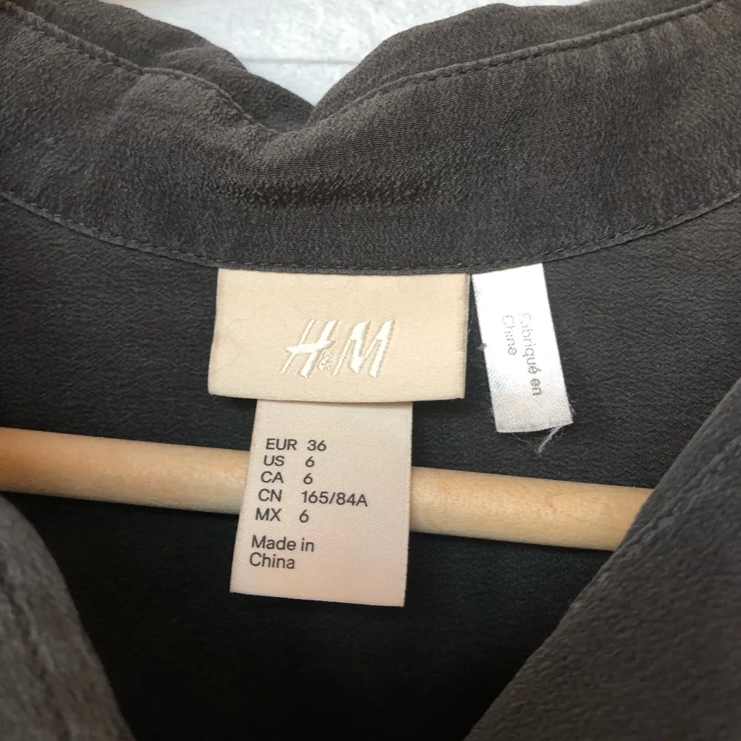 H&M Grey Silk Shirt photo 4