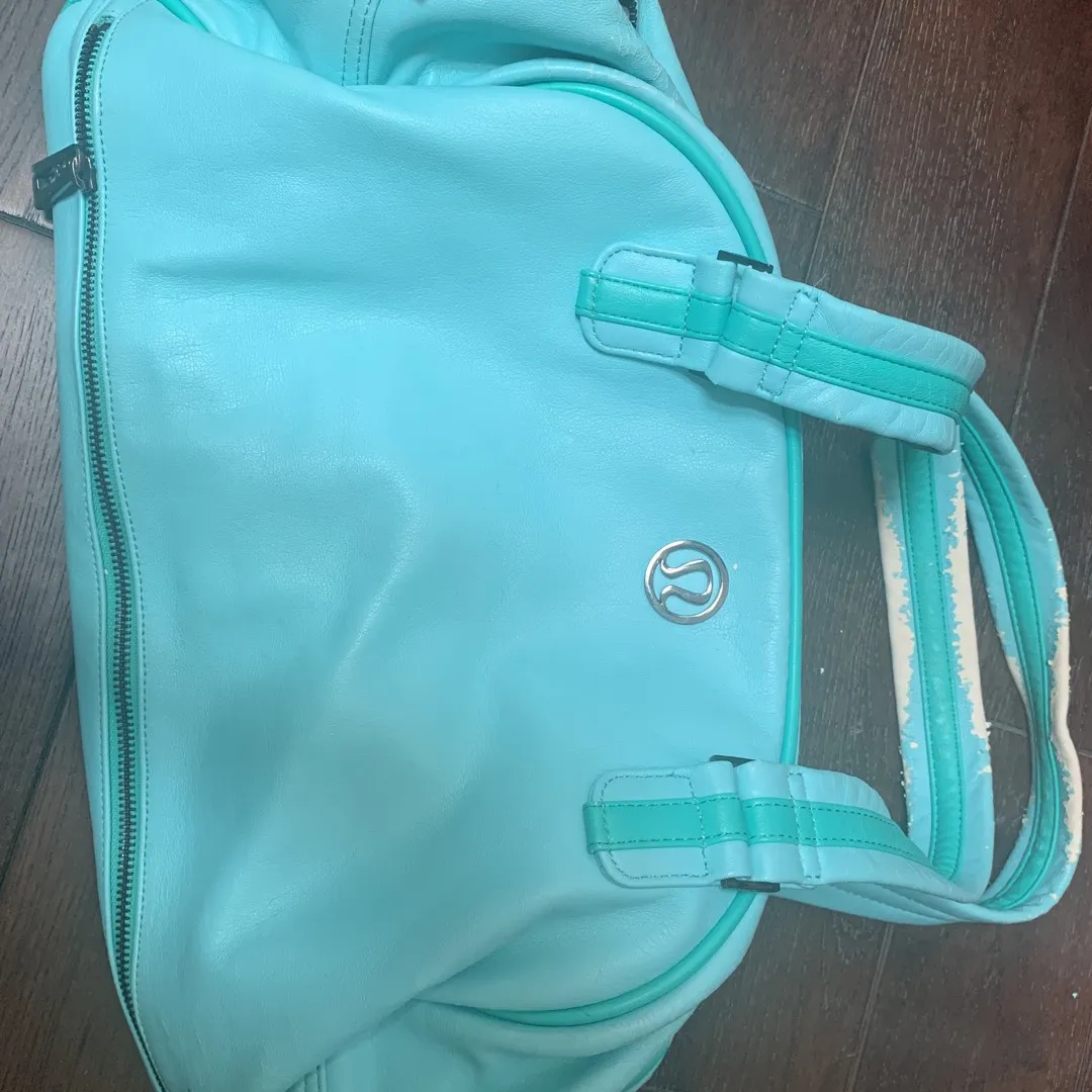 Turquoise Lululemon Shoulder Multipurpose Bag photo 1
