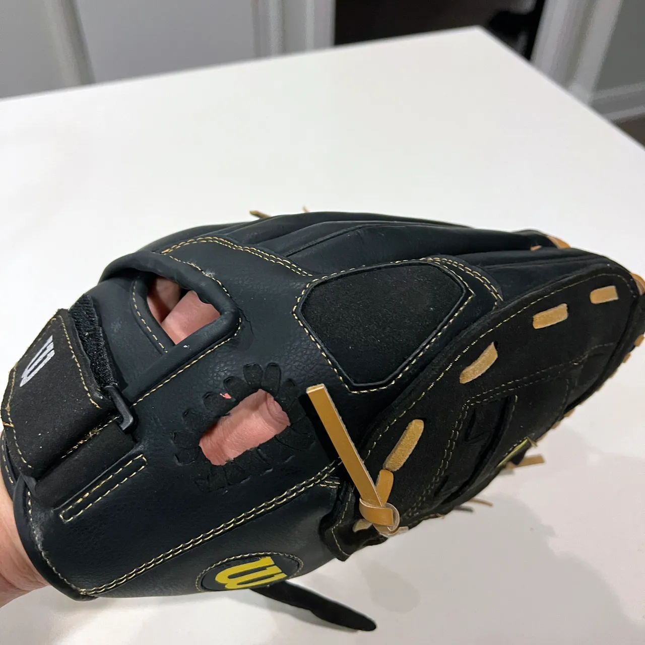 New Wilson Baseball Glove  photo 4