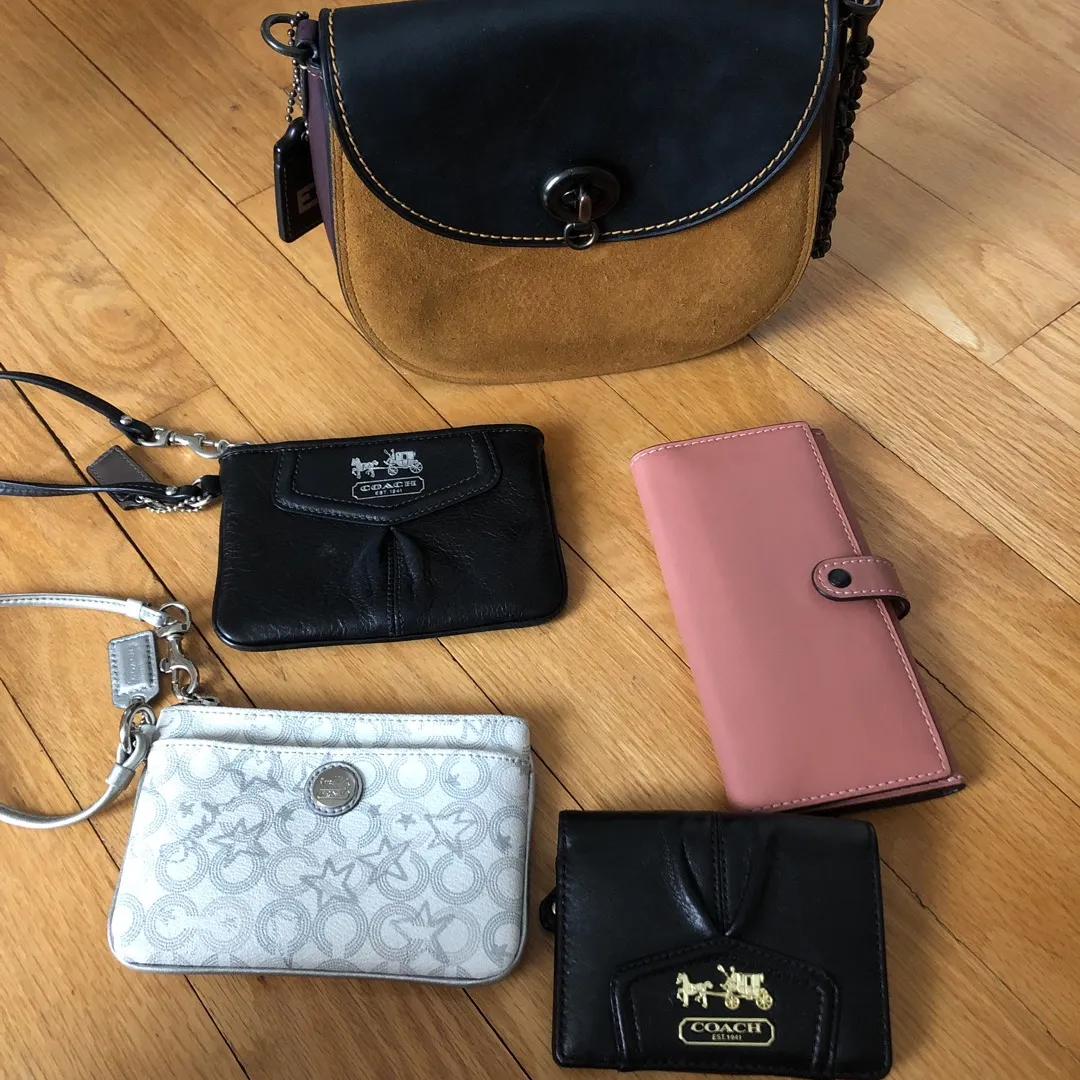 Coach Wallet And Small Bag photo 1