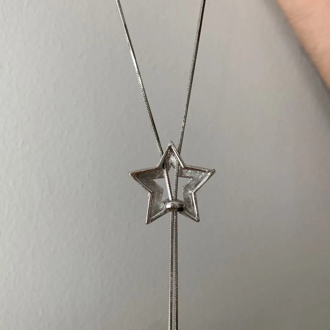 BNIB Adjustable Crystal Encrusted Star Necklace photo 4