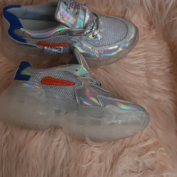 Holographic Runners photo 6