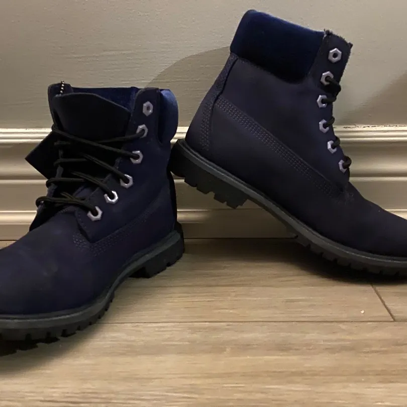 Leather/velvet Navy Blue Limited Edition Timberlands photo 1