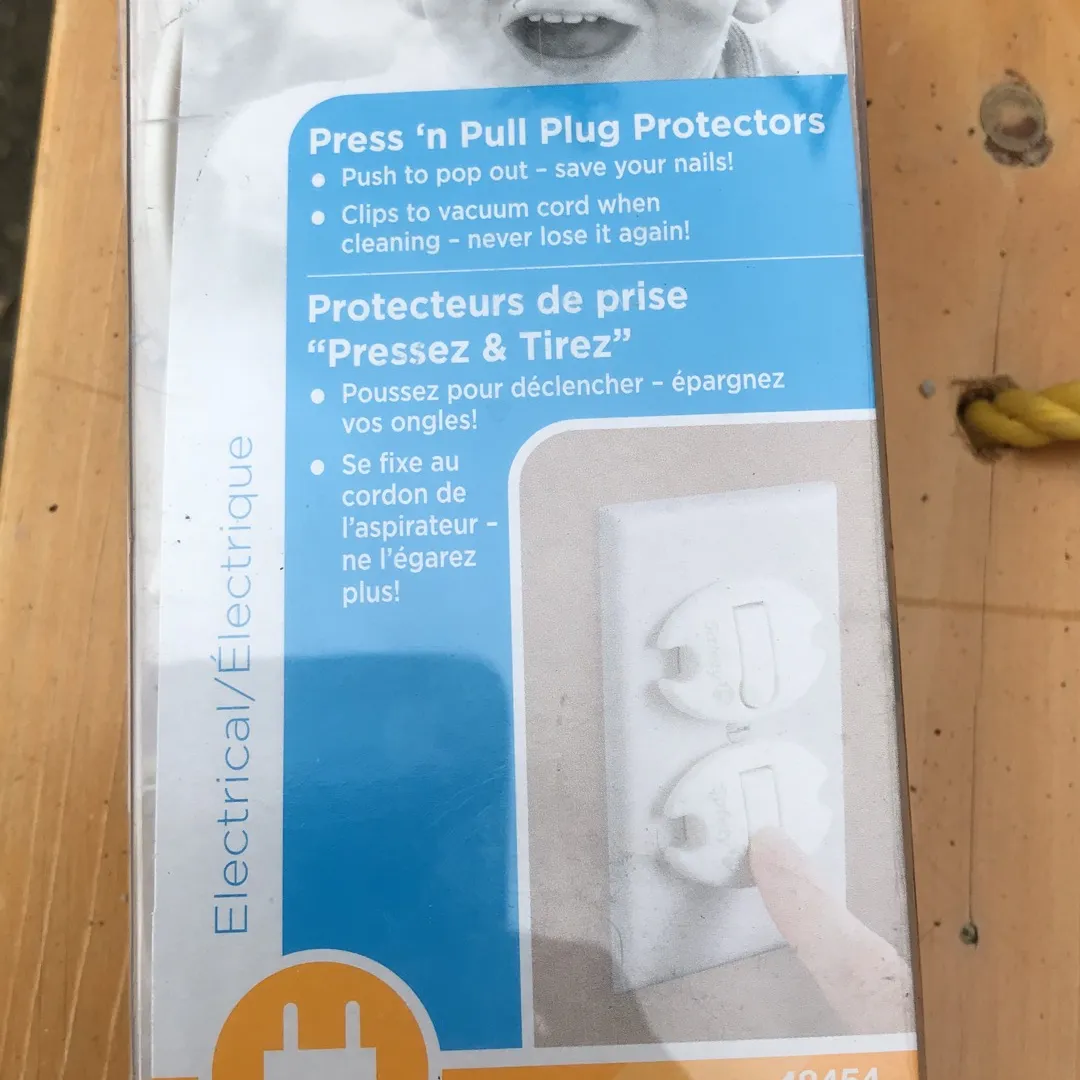 Box Of Press And Pull Plug Protectors photo 1