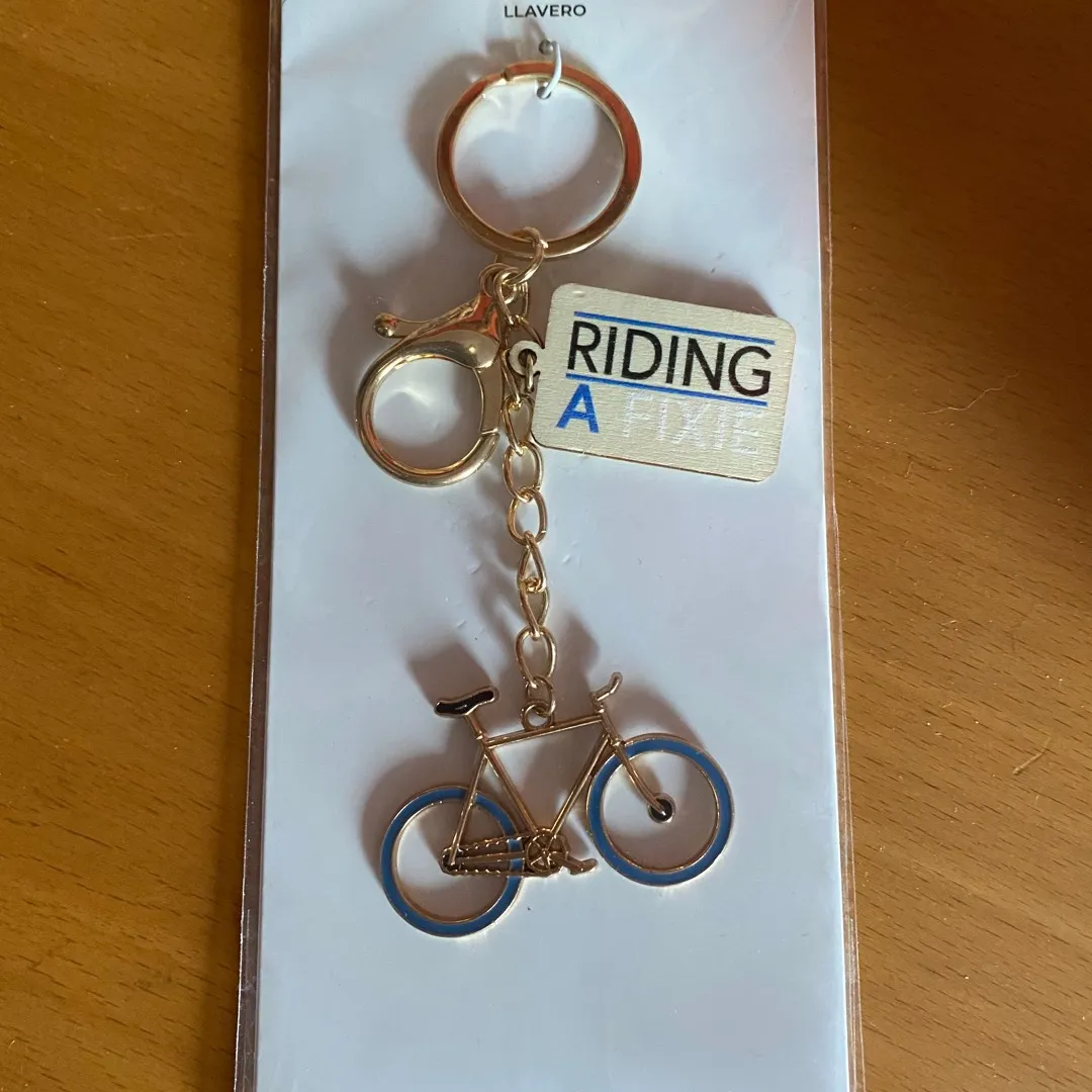Bicycle Themed Key Chain - In Original Packaging And Not Used... photo 1
