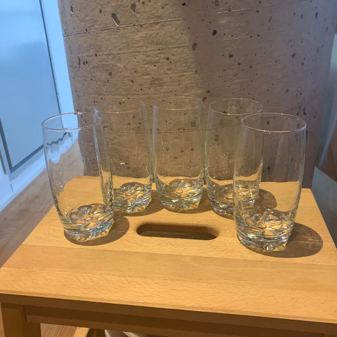 5 Glasses photo 1