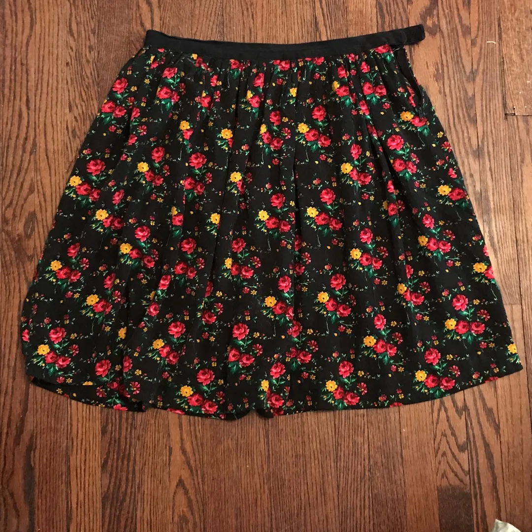 Floral midi Skirt Size L photo 1