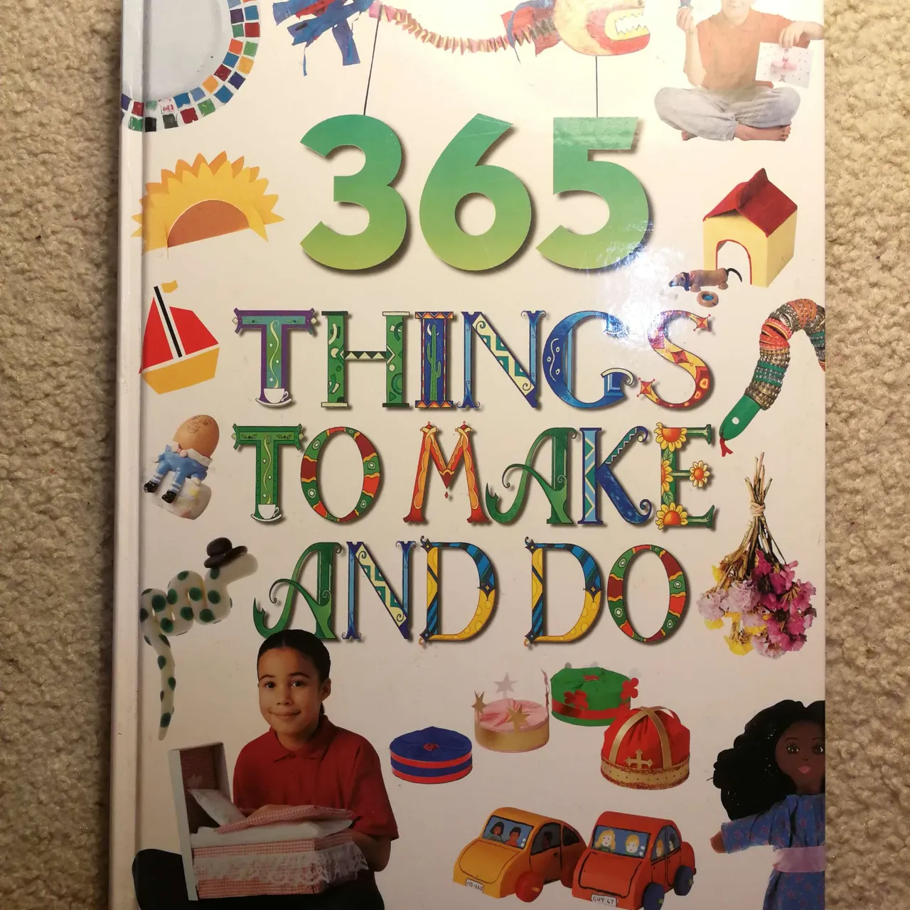 365 Thing to Make and Do, craft and idea book for children an... photo 1