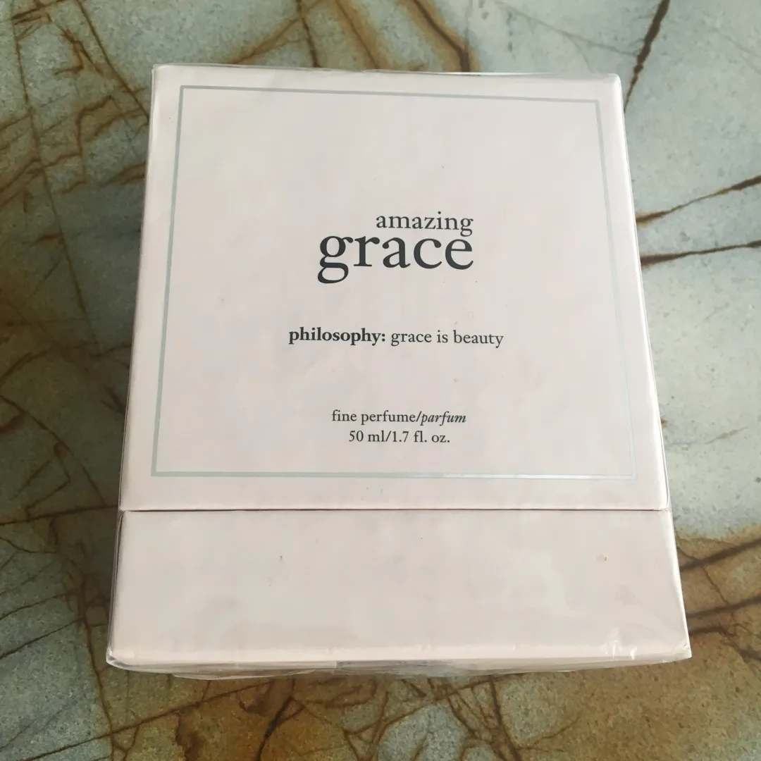 Philosophy Perfume -Amazing Grace photo 1