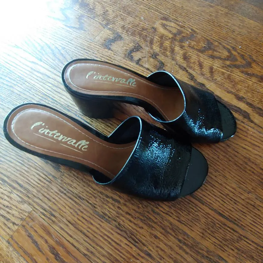 L'intervalle Black Patten Leather Heels Size 8 photo 1