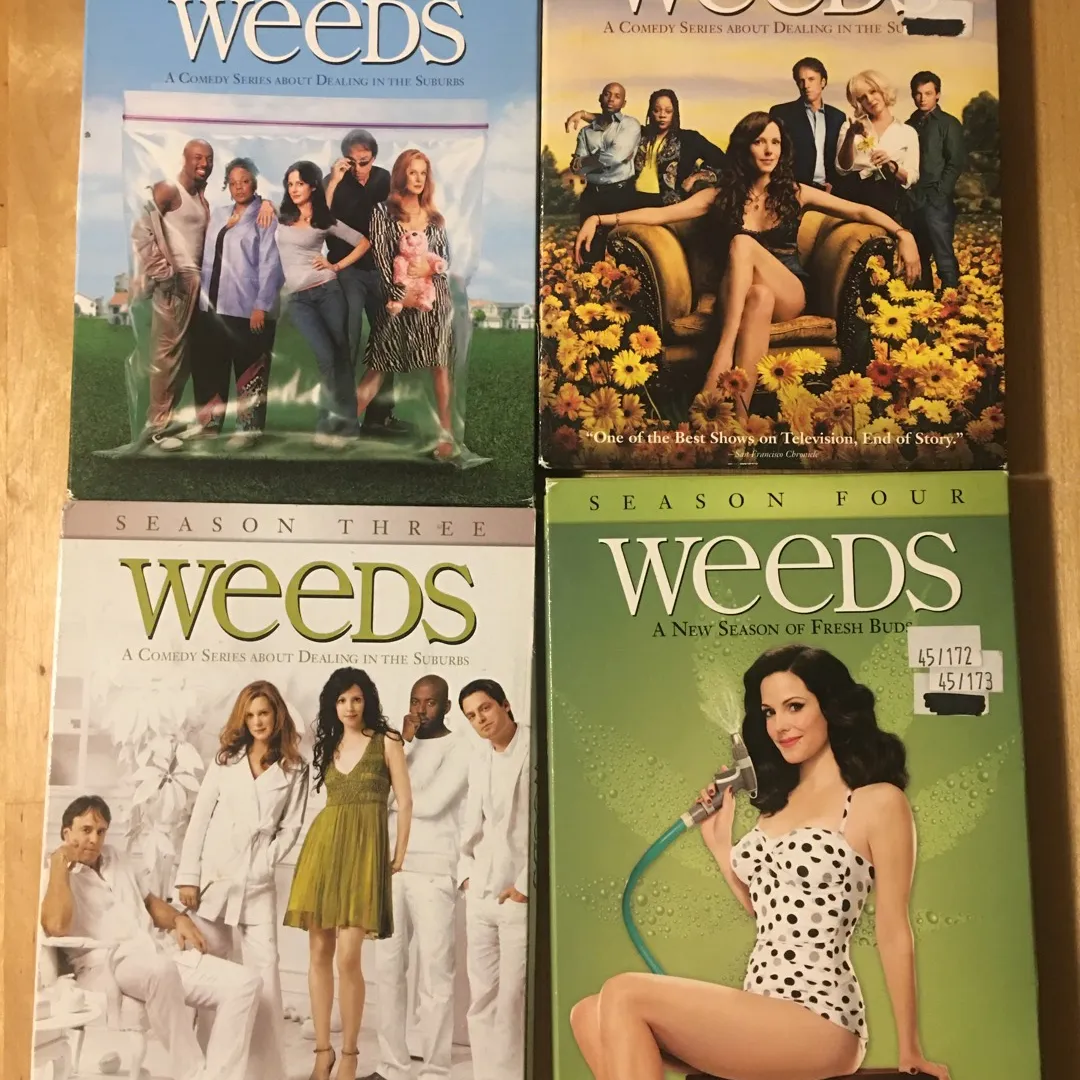 Weeds DVD Set All 4 Seasons photo 1