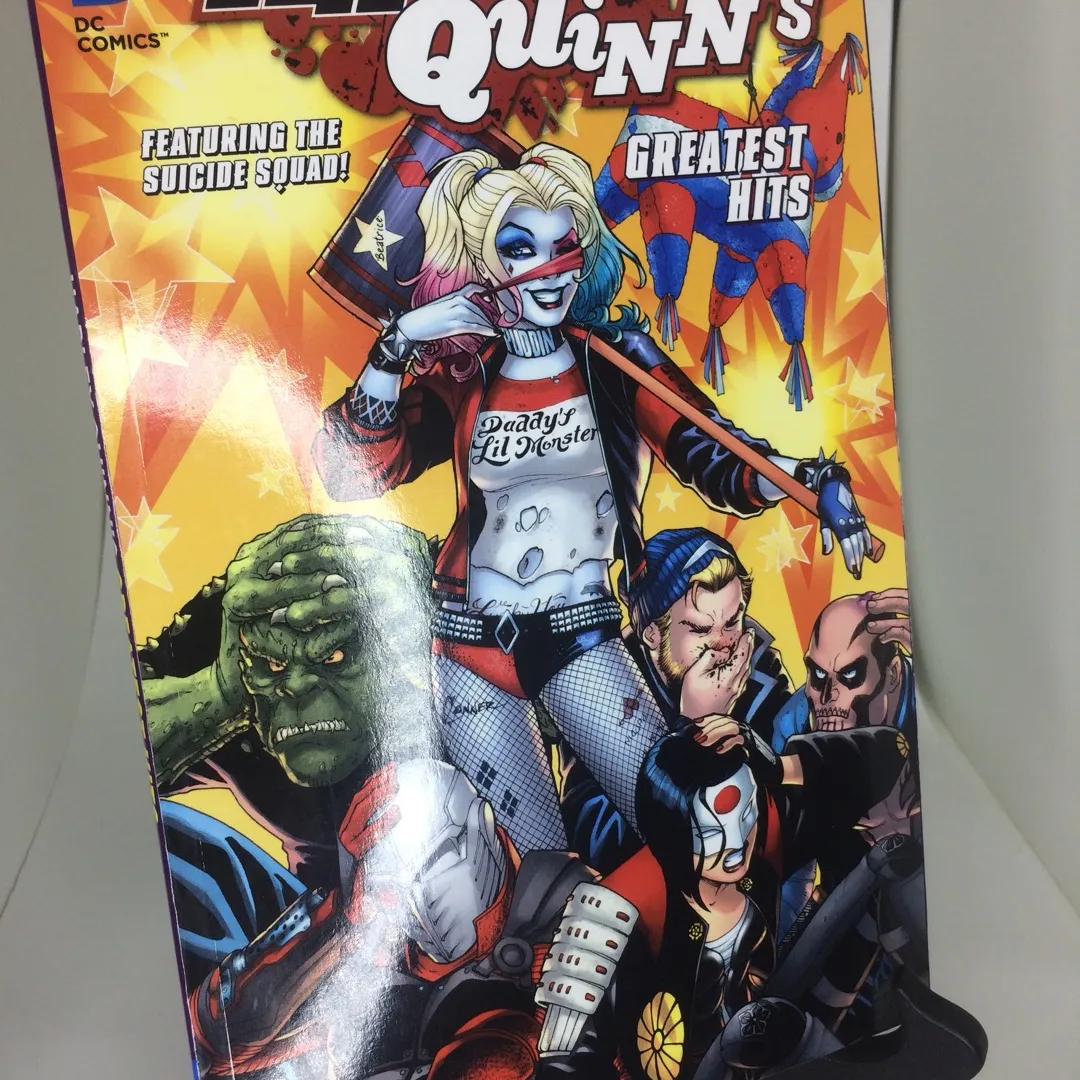 Harley Quinn Graphic Novel Collection photo 1