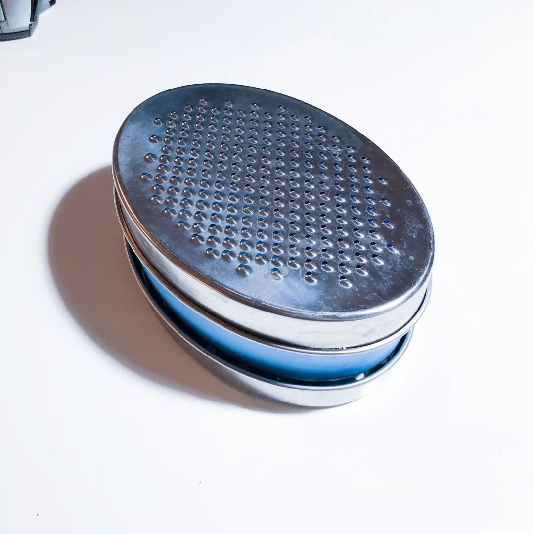 Cheese Grater With Container photo 4