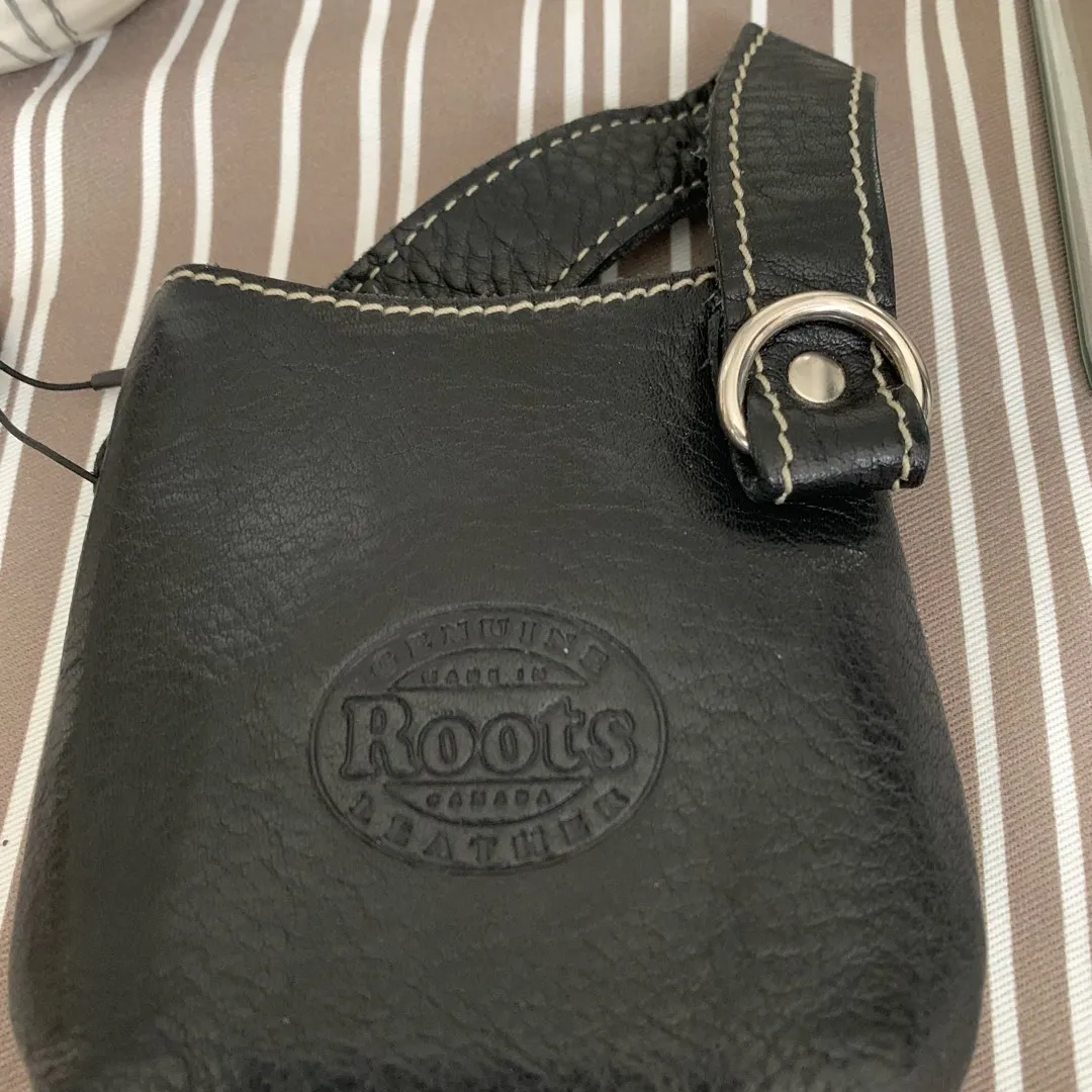 Black Roots Wallet photo 6