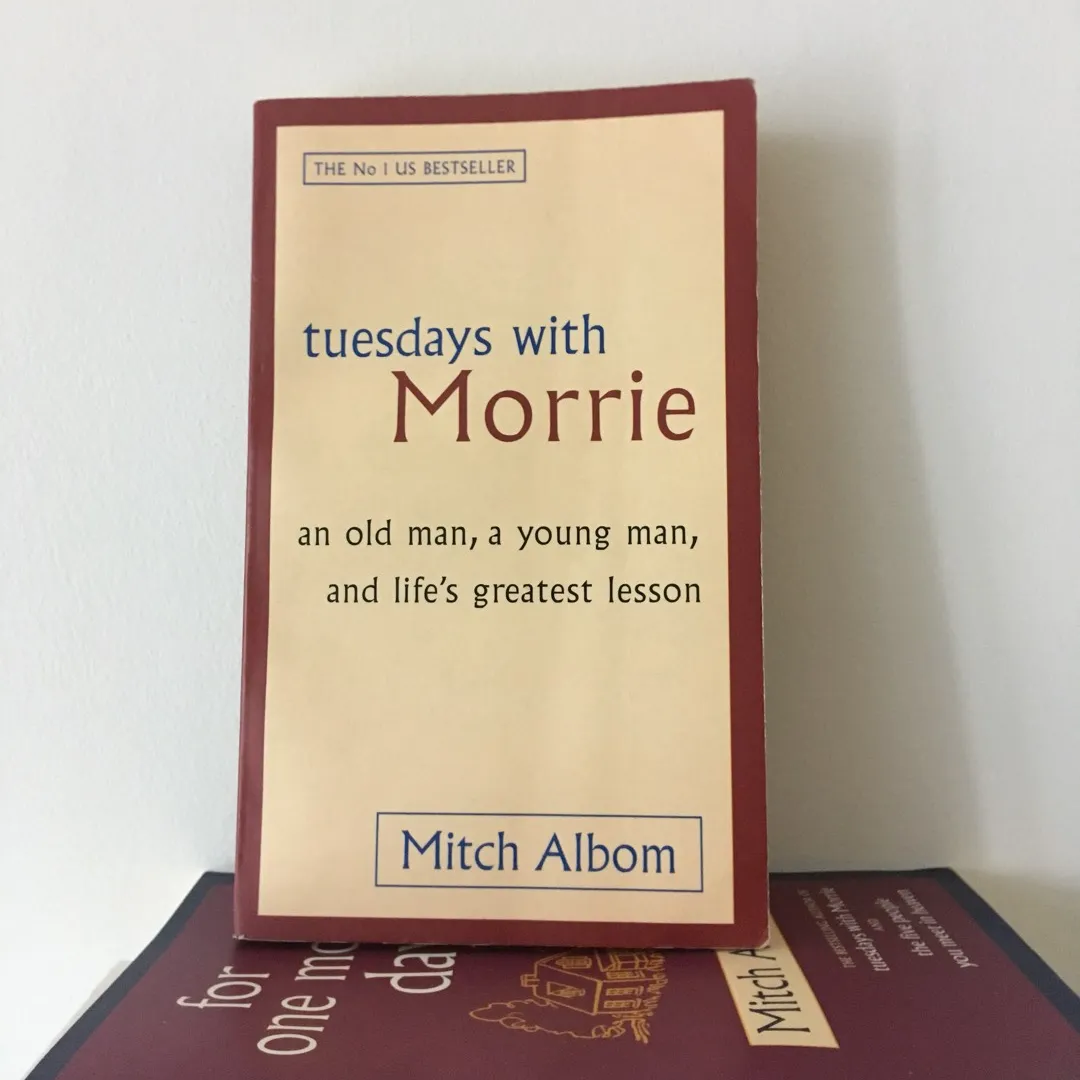 [Used] Tuesdays With Morrie - Mitch Albom photo 1