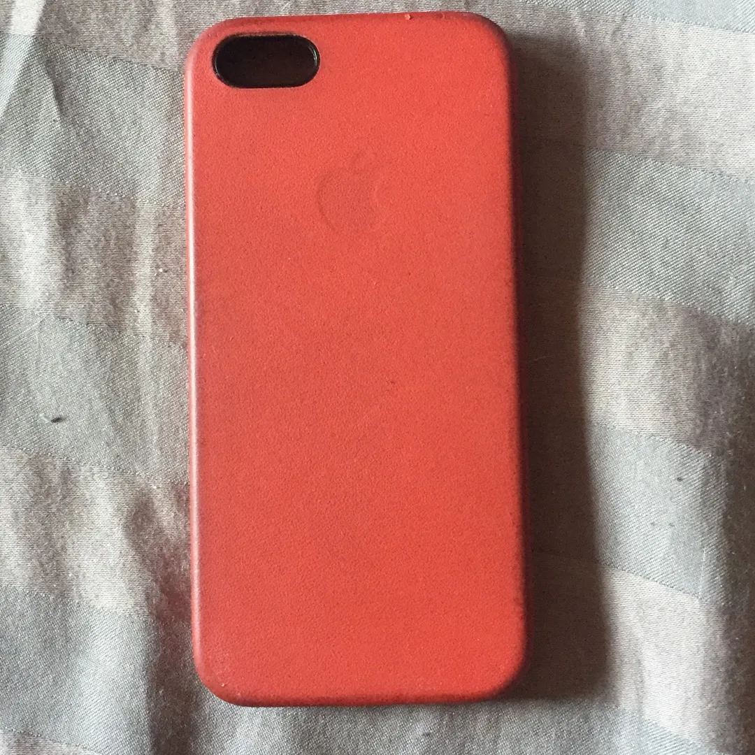 iPhone 5/5s Red Phone Case photo 1