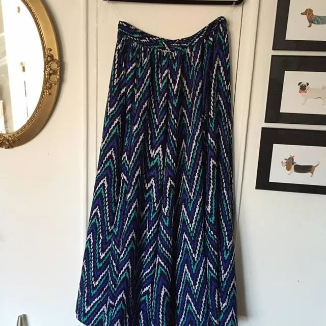 L Maxi Skirt, Never Worn, Tags On. photo 1