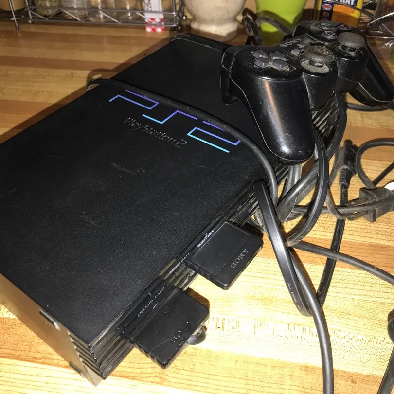 PlayStation 2 Console photo 1