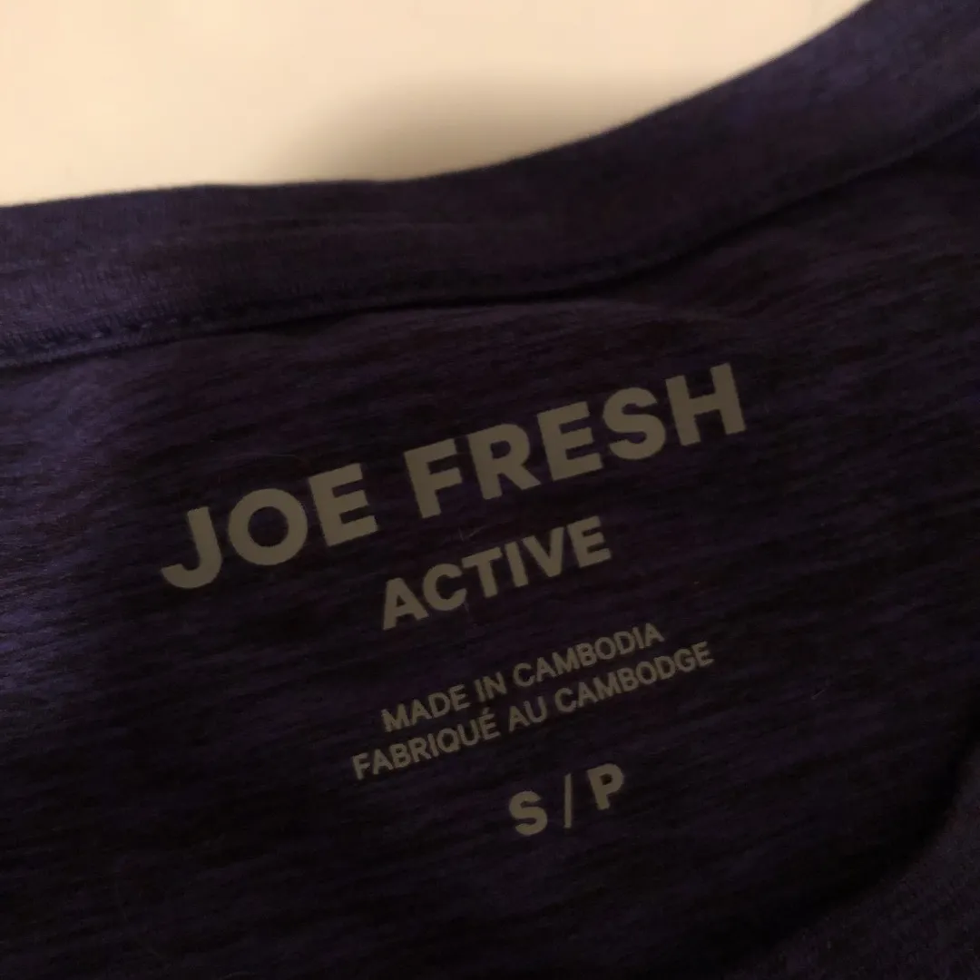 New Activewear Top (Joe Fresh) photo 3