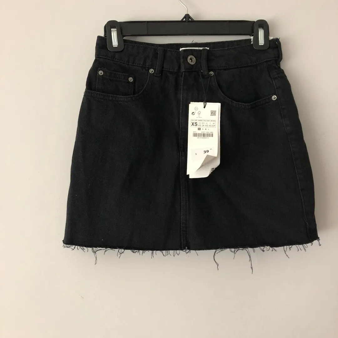 Zara Black Denim Skirt photo 1