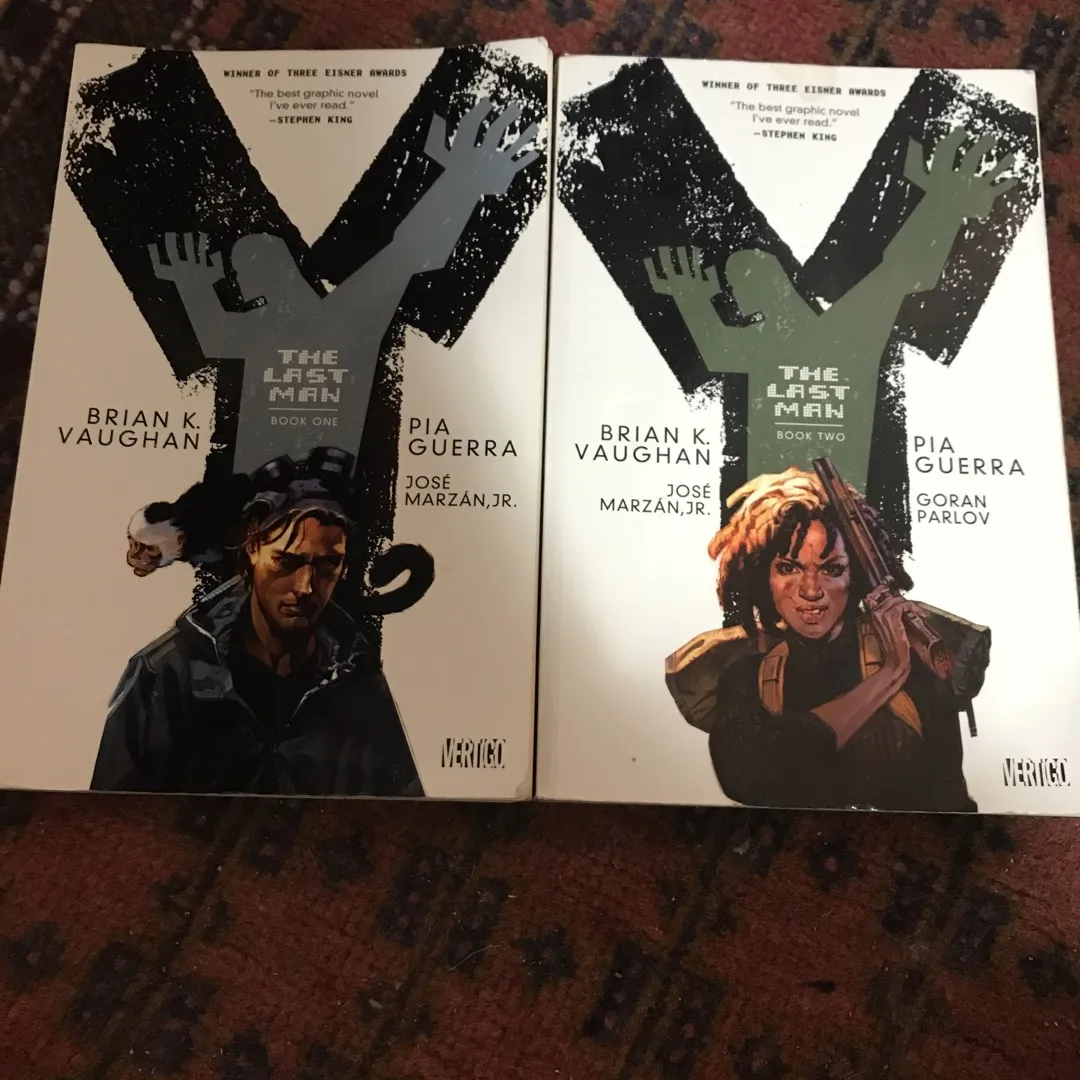 Graphic novel: Y The Last Man Book One And Two photo 1