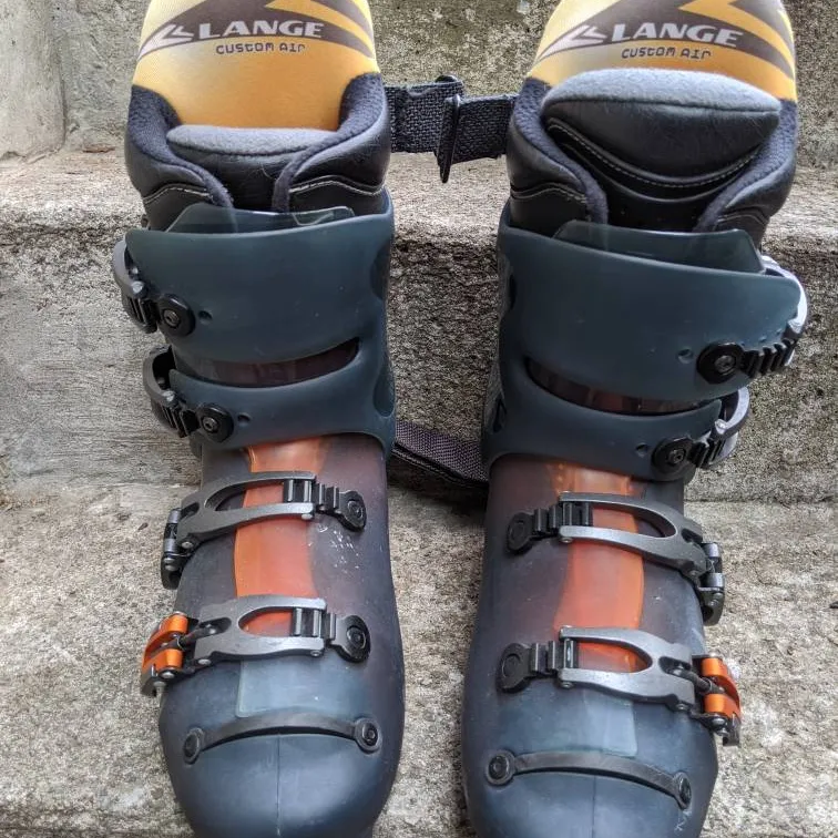 Man's Ski Boots. Size 9.5 photo 1
