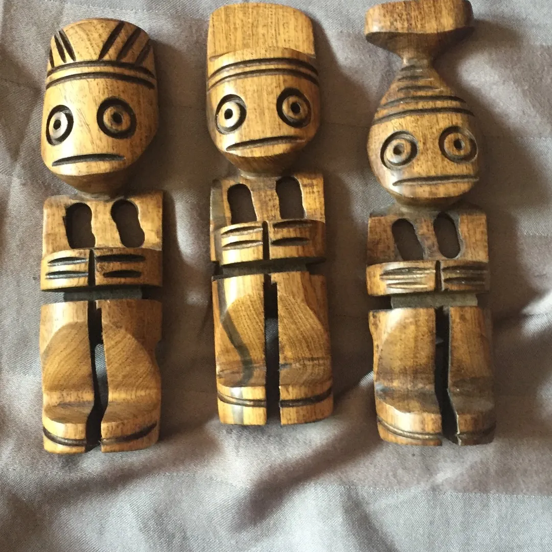 Decorative Wooden Tiki-Style Carvings photo 1