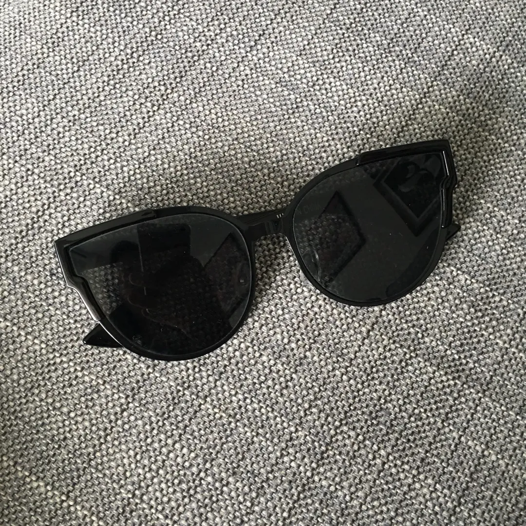 Black Sunglasses photo 1