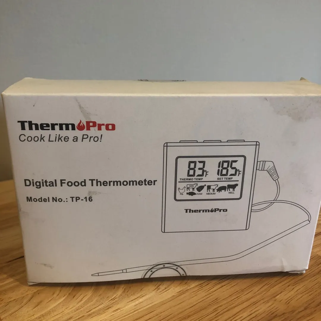 BNIB digital meat thermometer photo 3