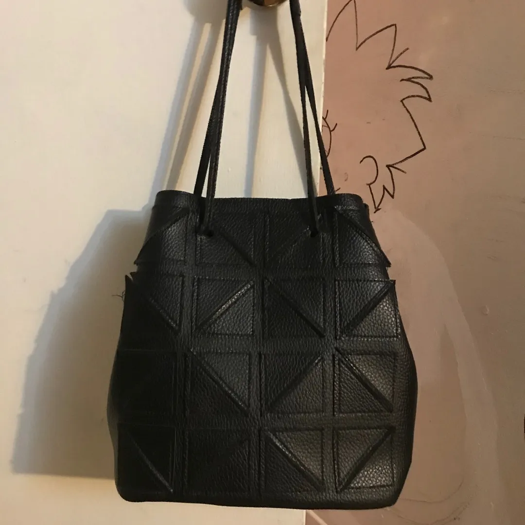 Leather Bag/purse. photo 1